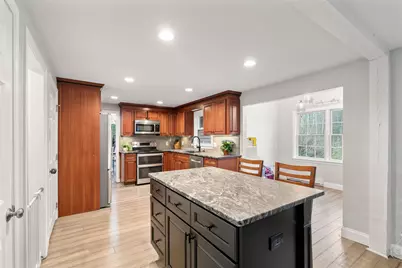 26 Wedgewood Drive, Londonderry, NH 03053 - Photo 5
