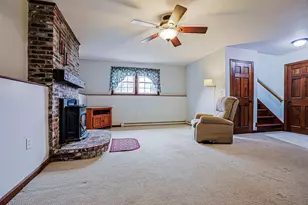 8 Royal Oak Dr, Nashua, NH 03064 - Photo 17