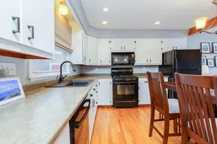 25 Meade St, Nashua, NH 03064 - Photo 9