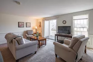 8 Veterans Rd, Amherst, NH 03031 - Photo 9