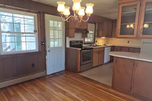 9 Moe St, Nashua, NH 03062 - Photo 7