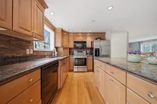57 Grey Rock Rd, Bedford, NH 03110 - Photo 13