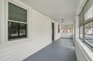 41 Dewey St, Manchester, NH 03103 - Photo 9