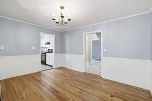 41 Dewey St, Manchester, NH 03103 - Photo 13