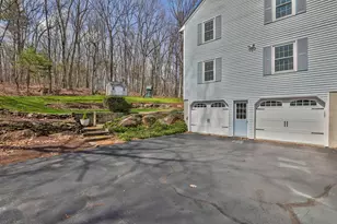 11 Erik St, Merrimack, NH 03054 - Photo 31