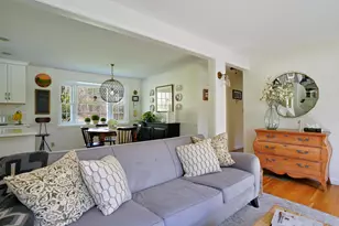 45 Gault Rd, Bedford, NH 03110 - Photo 7