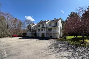 19 Mulberry Ln, Amherst, NH 03031 - Photo 5