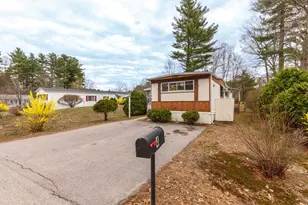 4 Clovercrest Dr, Nashua, NH 03062 - Photo 27