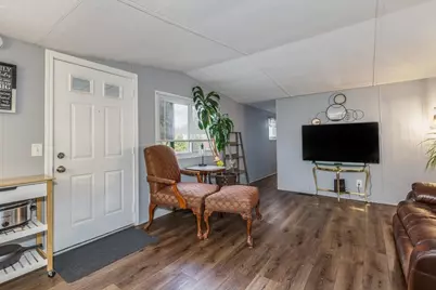 4 Clovercrest Drive, Nashua, NH 03062 - Photo 9