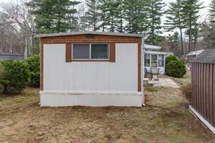 4 Clovercrest Dr, Nashua, NH 03062 - Photo 33