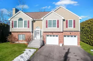 129 Sunset Dr, Belmont, NH 03220 - Photo 1