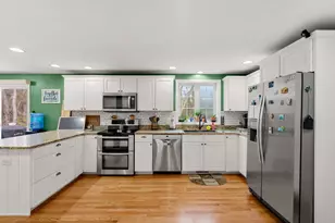7 Samantha Ave, Raymond, NH 03077 - Photo 21