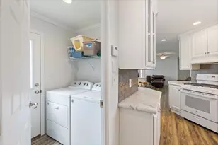 4 Trailerhome Dr, Salem, NH 03079 - Photo 13