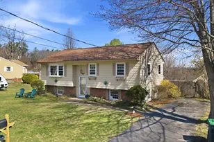 6 Heather Dr, Hooksett, NH 03106 - Photo 3