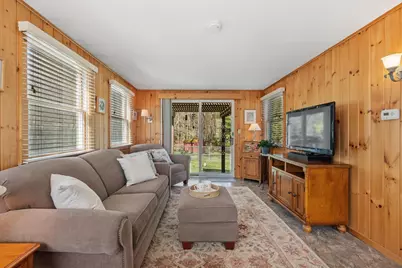 156 Belknap Road, Hudson, NH 03051 - Photo 3