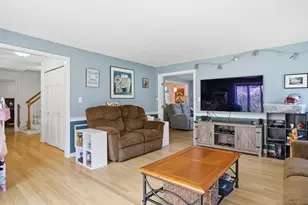 67 Forest St, Londonderry, NH 03053 - Photo 9