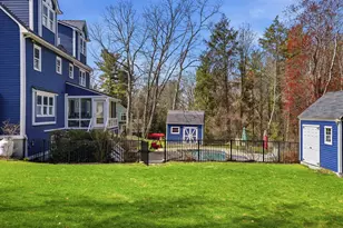 67 Forest St, Londonderry, NH 03053 - Photo 5