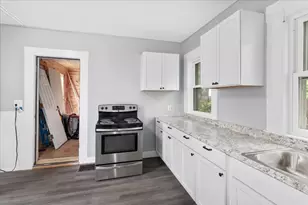 28 Butler St, Hillsboro, NH 03244 - Photo 7