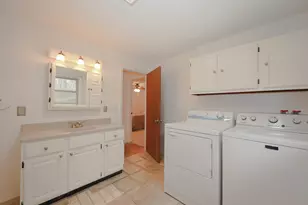 37 Country Club Ln, Merrimack, NH 03054 - Photo 25