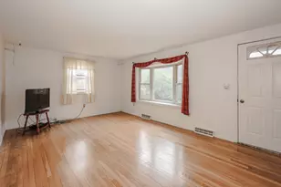 37 Country Club Ln, Merrimack, NH 03054 - Photo 11