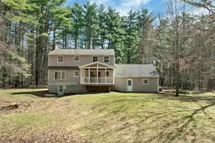 4 Schoolhouse Rd, Amherst, NH 03031 - Photo 5