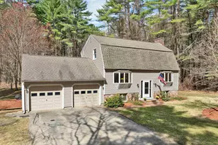 4 Schoolhouse Rd, Amherst, NH 03031 - Photo 1