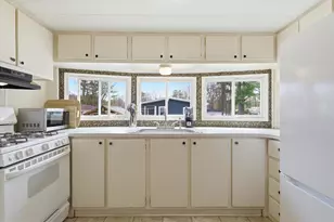 519 Canterbury Dr, Exeter, NH 03833 - Photo 13