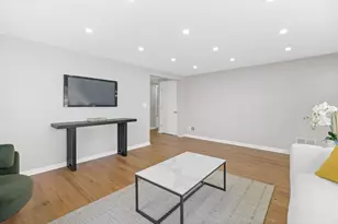 734 W Hollis St, Nashua, NH 03062 - Photo 9