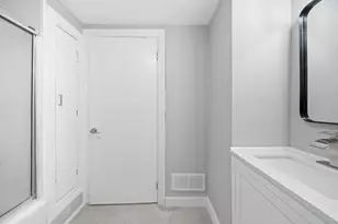 734 W Hollis St, Nashua, NH 03062 - Photo 17