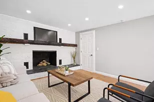 734 W Hollis St, Nashua, NH 03062 - Photo 13