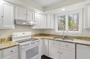 23 McQuestion Rd, Merrimack, NH 03054 - Photo 13