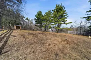 209 Hooksett Rd, Auburn, NH 03032 - Photo 43