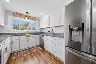 209 Hooksett Rd, Auburn, NH 03032 - Photo 9
