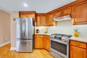 65 Hawthorne Dr, Bedford, NH 03110 - Photo 5