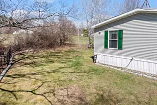 7 Lilac Ln, Pittsfield, NH 03263 - Photo 23