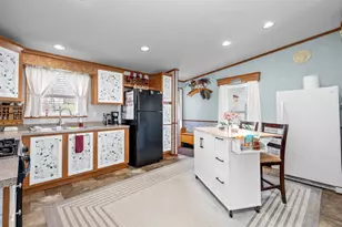 7 Lilac Ln, Pittsfield, NH 03263 - Photo 9