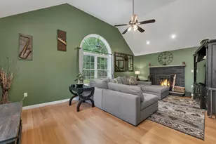 20 Ventura Dr, Raymond, NH 03077 - Photo 13