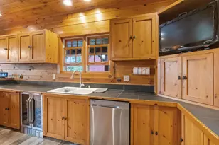455 Carrie Ave, Pembroke, NH 03275 - Photo 33