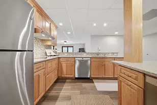 8 Ledgewood Dr, Londonderry, NH 03053 - Photo 41