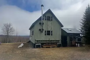 639 Pinnicle Rd, Newark, VT 05871 - Photo 3