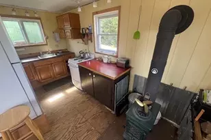 639 Pinnicle Rd, Newark, VT 05871 - Photo 11