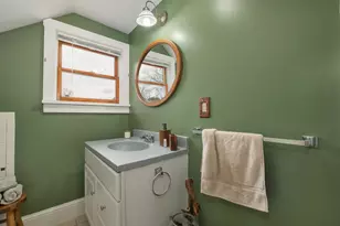 256 Pine St, Laconia, NH 03246 - Photo 31
