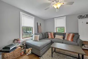 256 Pine St, Laconia, NH 03246 - Photo 9