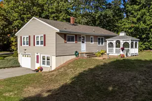 18 Center Cir, Plaistow, NH 03865 - Photo 31