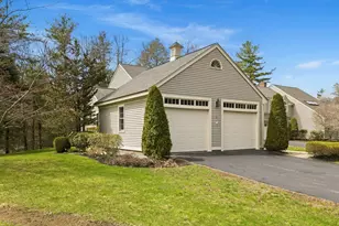 25 Peninsula Dr, Stratham, NH 03885 - Photo 5