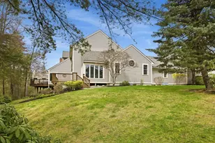 25 Peninsula Dr, Stratham, NH 03885 - Photo 33