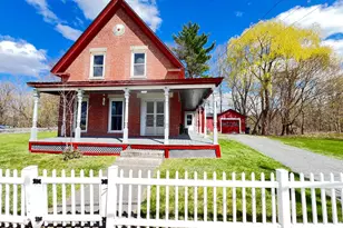 2710 Dartmouth College Hwy, Haverhill, NH 03774 - Photo 1