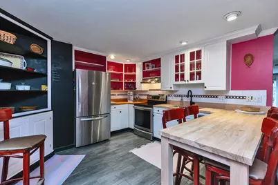 7 Governor Square, Peterborough, NH 03458 - Photo 1