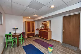 7 Governor Square, Peterborough, NH 03458 - Photo 39