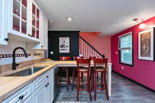 7 Governor Square, Peterborough, NH 03458 - Photo 17